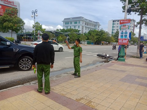 Ninh Thuận họp báo: Kết quả nồng độ cồn của nữ sinh chưa được kiểm chuẩn, không đủ tin cậy - Ảnh 5. Ninh Thuận họp báo: Kết quả nồng độ cồn của nữ sinh chưa được kiểm chuẩn, không đủ tin cậy - Ảnh 5.