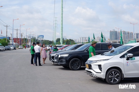 Ngày thứ 2 thu phí không dừng tại TP.HCM: Các trạm ổn định, cao tốc ùn nhẹ - Ảnh 7. Ngày thứ 2 thu phí không dừng tại TP.HCM: Các trạm ổn định, cao tốc ùn nhẹ - Ảnh 7.