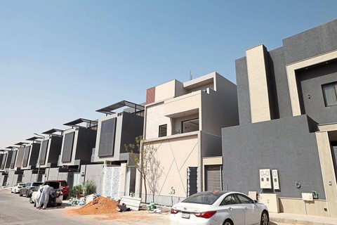 Nhà cửa ở Saudi Arabia đã cởi mở hơn - Ảnh 4. Nhà cửa ở Saudi Arabia đã cởi mở hơn - Ảnh 4.