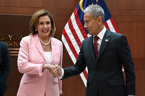 Máy bay chở bà Pelosi đã rời Malaysia, có thể tới Đài Loan tối nay 2-8 - Ảnh 1. Máy bay chở bà Pelosi đã rời Malaysia, có thể tới Đài Loan tối nay 2-8 - Ảnh 1.