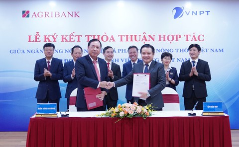 Tập đoàn công nghệ lớn bắt tay ngân hàng lớn - Ảnh 2. Tập đoàn công nghệ lớn bắt tay ngân hàng lớn - Ảnh 2.