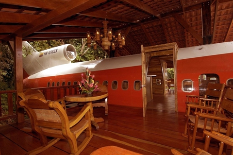 Máy bay Boeing cũ độ thành khách sạn độc nhất vô nhị giữa resort trong rừng rậm - Ảnh 13. Máy bay Boeing cũ độ thành khách sạn độc nhất vô nhị giữa resort trong rừng rậm - Ảnh 13.