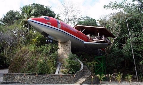 Máy bay Boeing cũ độ thành khách sạn độc nhất vô nhị giữa resort trong rừng rậm - Ảnh 6. Máy bay Boeing cũ độ thành khách sạn độc nhất vô nhị giữa resort trong rừng rậm - Ảnh 6.