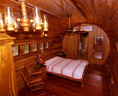Máy bay Boeing cũ độ thành khách sạn độc nhất vô nhị giữa resort trong rừng rậm - Ảnh 8. Máy bay Boeing cũ độ thành khách sạn độc nhất vô nhị giữa resort trong rừng rậm - Ảnh 8.