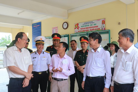 Đưa bác sĩ ra xã đảo Thạnh An, TP.HCM để đỡ lo khi có người bệnh ở đảo - Ảnh 6. Đưa bác sĩ ra xã đảo Thạnh An, TP.HCM để đỡ lo khi có người bệnh ở đảo - Ảnh 6.
