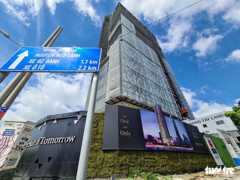 Tòa nhà chọc trời ‘làm xấu bộ mặt TP.HCM hơn 10 năm có chủ mới, đổi tên thành IFC One Saigon - Ảnh 7. Tòa nhà chọc trời ‘làm xấu bộ mặt TP.HCM hơn 10 năm có chủ mới, đổi tên thành IFC One Saigon - Ảnh 7.