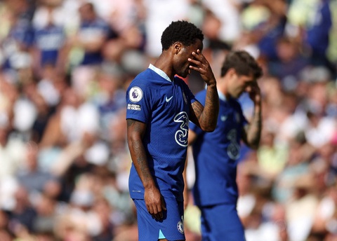Mắc nhiều sai lầm, Chelsea nhận thất bại nặng nề trước Leeds - Ảnh 1. Mắc nhiều sai lầm, Chelsea nhận thất bại nặng nề trước Leeds - Ảnh 1.