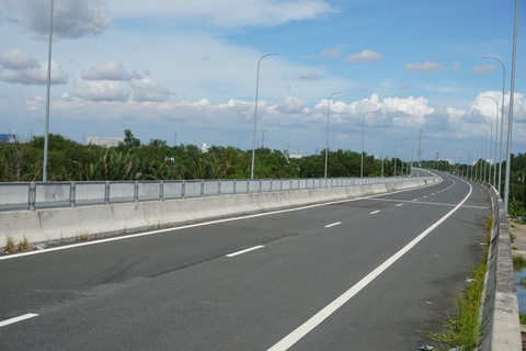 Chính phủ yêu cầu địa phương hoàn thành giải phóng mặt bằng cao tốc Bến Lức - Long Thành - Ảnh 1. Chính phủ yêu cầu địa phương hoàn thành giải phóng mặt bằng cao tốc Bến Lức - Long Thành - Ảnh 1.