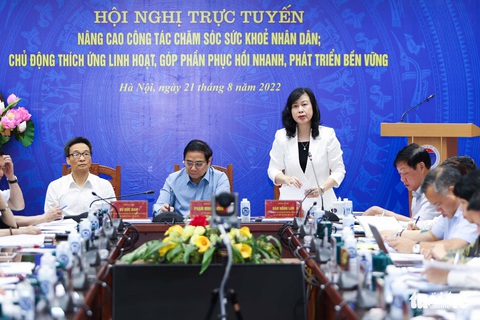 Thủ tướng làm việc với ngành y tế: Bệnh viện than mua dao mổ rẻ, rạch 3 lần mới qua da người bệnh - Ảnh 2. Thủ tướng làm việc với ngành y tế: Bệnh viện than mua dao mổ rẻ, rạch 3 lần mới qua da người bệnh - Ảnh 2.