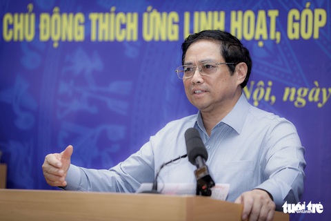 Thủ tướng làm việc với ngành y tế: Bệnh viện than mua dao mổ rẻ, rạch 3 lần mới qua da người bệnh - Ảnh 1. Thủ tướng làm việc với ngành y tế: Bệnh viện than mua dao mổ rẻ, rạch 3 lần mới qua da người bệnh - Ảnh 1.