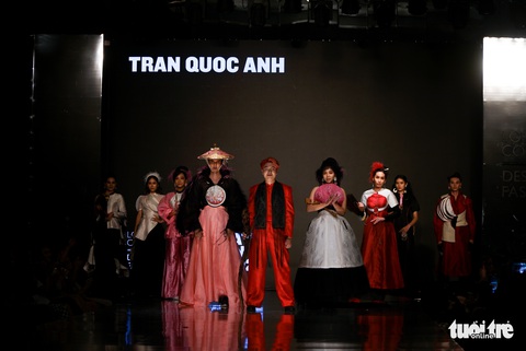 Gen Z đưa ‘Hạnh phúc của một tang gia lên sàn diễn thời trang - Ảnh 1. Gen Z đưa ‘Hạnh phúc của một tang gia lên sàn diễn thời trang - Ảnh 1.