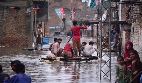 Ít nhất 36 người thiệt mạng do mưa lớn và lũ quét tại Pakistan - Ảnh 1. Ít nhất 36 người thiệt mạng do mưa lớn và lũ quét tại Pakistan - Ảnh 1.