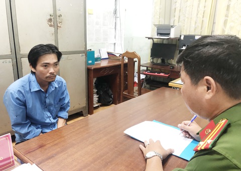Đầu độc ao tôm do nghĩ người có mâu thuẫn cũng sẽ bị cho nghỉ việc như mình - Ảnh 1. Đầu độc ao tôm do nghĩ người có mâu thuẫn cũng sẽ bị cho nghỉ việc như mình - Ảnh 1.