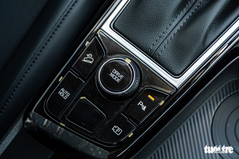 Doanh nhân 9X đánh giá Kia Sportage: Chuyển từ Mercedes-Benz GLC sang không nhiều hụt hẫng - Ảnh 7. Doanh nhân 9X đánh giá Kia Sportage: Chuyển từ Mercedes-Benz GLC sang không nhiều hụt hẫng - Ảnh 7.