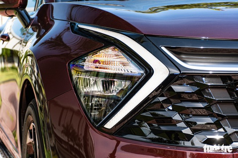 Doanh nhân 9X đánh giá Kia Sportage: Chuyển từ Mercedes-Benz GLC sang không nhiều hụt hẫng - Ảnh 11. Doanh nhân 9X đánh giá Kia Sportage: Chuyển từ Mercedes-Benz GLC sang không nhiều hụt hẫng - Ảnh 11.