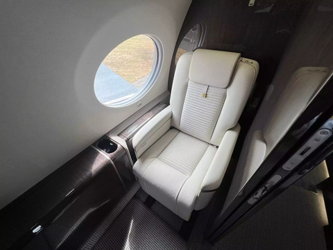 ‘Soi’ máy bay 65 triệu USD của Elon Musk và Bill Gates: Tốc độ gần siêu thanh, cabin xa xỉ độ riêng - Ảnh 17. ‘Soi’ máy bay 65 triệu USD của Elon Musk và Bill Gates: Tốc độ gần siêu thanh, cabin xa xỉ độ riêng - Ảnh 17.