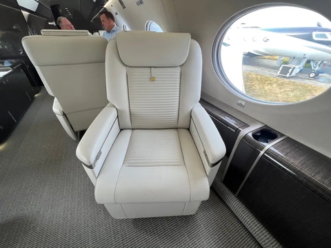 ‘Soi’ máy bay 65 triệu USD của Elon Musk và Bill Gates: Tốc độ gần siêu thanh, cabin xa xỉ độ riêng - Ảnh 7. ‘Soi’ máy bay 65 triệu USD của Elon Musk và Bill Gates: Tốc độ gần siêu thanh, cabin xa xỉ độ riêng - Ảnh 7.