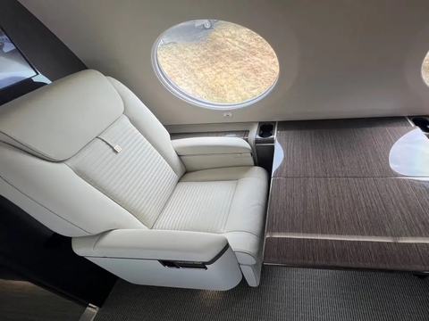 ‘Soi’ máy bay 65 triệu USD của Elon Musk và Bill Gates: Tốc độ gần siêu thanh, cabin xa xỉ độ riêng - Ảnh 9. ‘Soi’ máy bay 65 triệu USD của Elon Musk và Bill Gates: Tốc độ gần siêu thanh, cabin xa xỉ độ riêng - Ảnh 9.