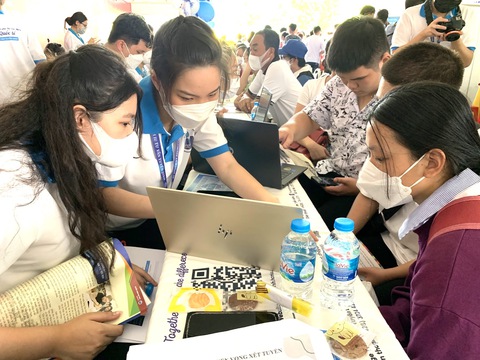 Hơn 325.000 thí sinh không đăng ký xét tuyển trên hệ thống: Bình thường hay bất thường? - Ảnh 1. Hơn 325.000 thí sinh không đăng ký xét tuyển trên hệ thống: Bình thường hay bất thường? - Ảnh 1.