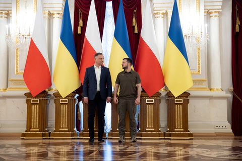Tổng thống Ba Lan thăm Ukraine lần 3 kể từ xung đột, bàn viện trợ quân sự - Ảnh 1. Tổng thống Ba Lan thăm Ukraine lần 3 kể từ xung đột, bàn viện trợ quân sự - Ảnh 1.