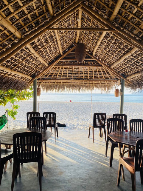 Say nắng vì vẻ đẹp biển Vịnh Hòa, điểm nghỉ ngơi tuyệt vời cho dịp lễ 2-9 - Ảnh 8. Say nắng vì vẻ đẹp biển Vịnh Hòa, điểm nghỉ ngơi tuyệt vời cho dịp lễ 2-9 - Ảnh 8.