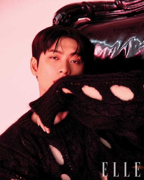 Kang Tae Oh tiết lộ quả ngọt nhận được nhờ đóng phim Nữ luật sư kỳ lạ Woo Young Woo - Ảnh 1. Kang Tae Oh tiết lộ quả ngọt nhận được nhờ đóng phim Nữ luật sư kỳ lạ Woo Young Woo - Ảnh 1.