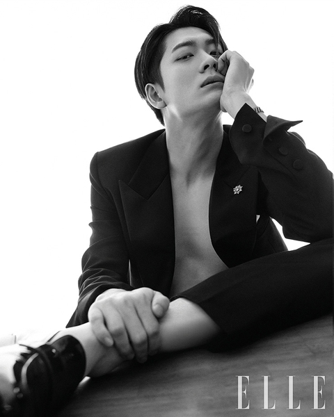 Kang Tae Oh tiết lộ quả ngọt nhận được nhờ đóng phim Nữ luật sư kỳ lạ Woo Young Woo - Ảnh 6. Kang Tae Oh tiết lộ quả ngọt nhận được nhờ đóng phim Nữ luật sư kỳ lạ Woo Young Woo - Ảnh 6.