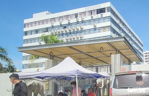 Việc nhẹ lương cao bên Campuchia là gì? - Ảnh 2. Việc nhẹ lương cao bên Campuchia là gì? - Ảnh 2.