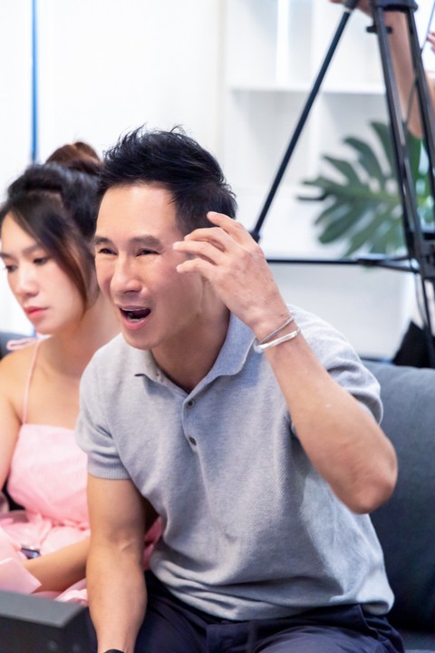 Lý Hải bỏ ăn, ngồi suốt 18 tiếng để casting tìm diễn viên cho Lật mặt 6 - Ảnh 2. Lý Hải bỏ ăn, ngồi suốt 18 tiếng để casting tìm diễn viên cho Lật mặt 6 - Ảnh 2.