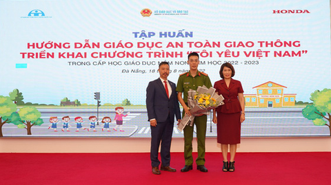 Hơn 100 giáo viên mầm non được Honda tập huấn an toàn giao thông - Ảnh 1. Hơn 100 giáo viên mầm non được Honda tập huấn an toàn giao thông - Ảnh 1.