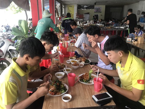 Ăn chay cho nhẹ dạ, ăn chay vì… thèm rau - Ảnh 5. Ăn chay cho nhẹ dạ, ăn chay vì… thèm rau - Ảnh 5.