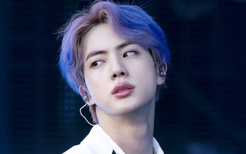 Jin BTS vượt mặt Cha Eun Woo trở thành hình mẫu nam thần chuẩn Hàn Quốc - Ảnh 1. Jin BTS vượt mặt Cha Eun Woo trở thành hình mẫu nam thần chuẩn Hàn Quốc - Ảnh 1.
