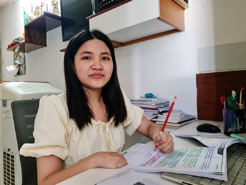 Bàn tay trái viết nên cuộc đời - Ảnh 2. Bàn tay trái viết nên cuộc đời - Ảnh 2.