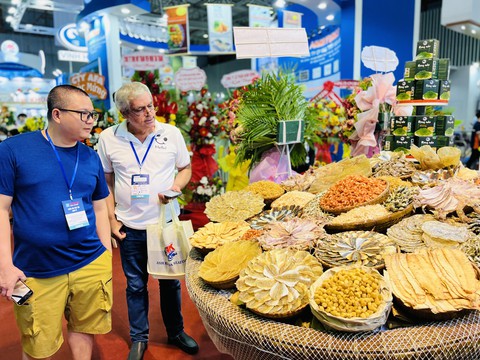 Vietfish 2022 khai màn, doanh nghiệp Việt phấn khởi đón khách nước ngoài - Ảnh 2. Vietfish 2022 khai màn, doanh nghiệp Việt phấn khởi đón khách nước ngoài - Ảnh 2.