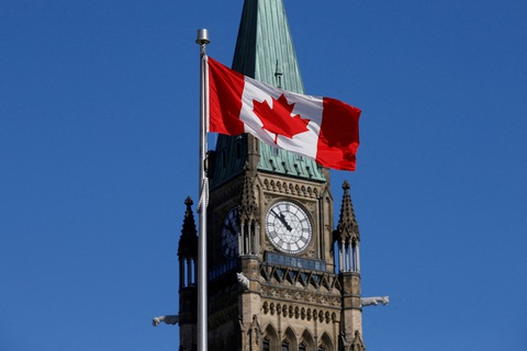 Canada trên đà cấp thường trú nhân cho hơn 430.000 người trong năm 2022 - Ảnh 1. Canada trên đà cấp thường trú nhân cho hơn 430.000 người trong năm 2022 - Ảnh 1.