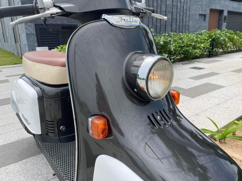 Honda Julio gần 25 năm tuổi - xe tay ga cổ điển, phá cách, giá hơn 70 triệu đồng tại Việt Nam - Ảnh 4. Honda Julio gần 25 năm tuổi - xe tay ga cổ điển, phá cách, giá hơn 70 triệu đồng tại Việt Nam - Ảnh 4.