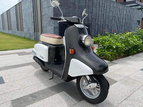 Honda Julio gần 25 năm tuổi - xe tay ga cổ điển, phá cách, giá hơn 70 triệu đồng tại Việt Nam - Ảnh 7. Honda Julio gần 25 năm tuổi - xe tay ga cổ điển, phá cách, giá hơn 70 triệu đồng tại Việt Nam - Ảnh 7.