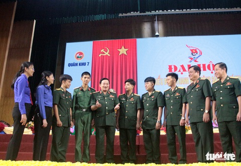 Mỗi đoàn viên thanh niên là một chiến sĩ văn hóa - Ảnh 1. Mỗi đoàn viên thanh niên là một chiến sĩ văn hóa - Ảnh 1.