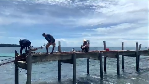 Doanh nghiệp có công trình xây dựng trái phép ở Phú Quốc đang tháo dỡ - Ảnh 1. Doanh nghiệp có công trình xây dựng trái phép ở Phú Quốc đang tháo dỡ - Ảnh 1.