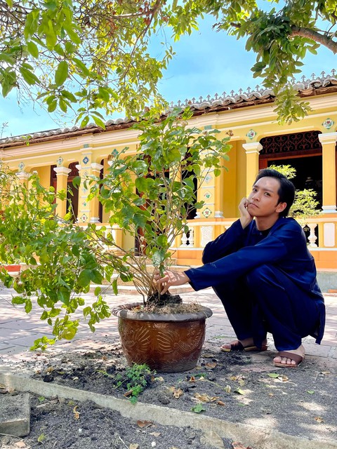 Tưởng chết vai khờ, ai ngờ Bạch Công Khanh lại khiến khán giả mê như điếu đổ vì... hài - Ảnh 2. Tưởng chết vai khờ, ai ngờ Bạch Công Khanh lại khiến khán giả mê như điếu đổ vì... hài - Ảnh 2.