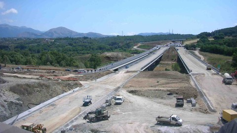 Cao tốc - những con đường phát triển - Kỳ 7: 55 năm mới xong một con đường tai tiếng - Ảnh 1. Cao tốc - những con đường phát triển - Kỳ 7: 55 năm mới xong một con đường tai tiếng - Ảnh 1.