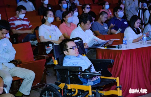 Trao sinh kế làm bạn đồng hành, mở lối giúp thanh niên khó khăn - Ảnh 1. Trao sinh kế làm bạn đồng hành, mở lối giúp thanh niên khó khăn - Ảnh 1.