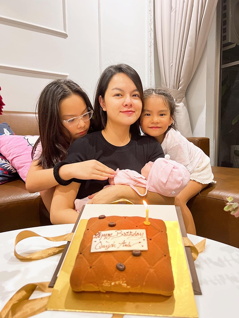 Ảnh vui sao Việt 26-8: Lý Nhã Kỳ hóa nữ hoàng Ai Cập - Ảnh 7. Ảnh vui sao Việt 26-8: Lý Nhã Kỳ hóa nữ hoàng Ai Cập - Ảnh 7.
