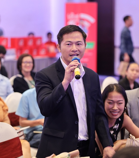 Tiến sĩ hàng không lương 47 triệu/tháng xử lý ra sao khi bị cả công ty biết lương? - Ảnh 2. Tiến sĩ hàng không lương 47 triệu/tháng xử lý ra sao khi bị cả công ty biết lương? - Ảnh 2.