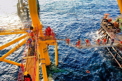 Đầu tư điện gió ngoài khơi, PVN kiến nghị gỡ khó nhiều dự án, gồm Cá Voi Xanh - Ảnh 1. Đầu tư điện gió ngoài khơi, PVN kiến nghị gỡ khó nhiều dự án, gồm Cá Voi Xanh - Ảnh 1.