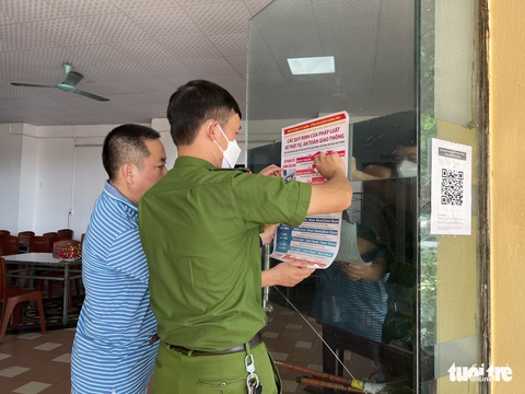 Một quận ở Hà Nội lập tổ xe ôm miễn phí đưa khách nhậu say về nhà - Ảnh 2. Một quận ở Hà Nội lập tổ xe ôm miễn phí đưa khách nhậu say về nhà - Ảnh 2.