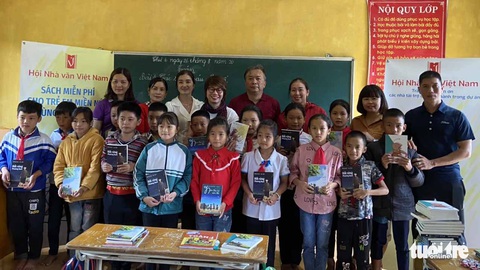 Cánh rừng Nguyễn Huy Thiệp ở bản Hua Tát - Ảnh 2. Cánh rừng Nguyễn Huy Thiệp ở bản Hua Tát - Ảnh 2.