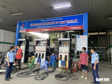 Kinh doanh thua lỗ, nhiều doanh nghiệp xăng dầu ở Đồng Tháp xin nghỉ bán - Ảnh 1. Kinh doanh thua lỗ, nhiều doanh nghiệp xăng dầu ở Đồng Tháp xin nghỉ bán - Ảnh 1.