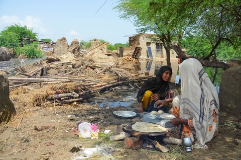 Hai tháng, hơn 1.000 người chết ở Pakistan vì thảm họa khí hậu - Ảnh 5. Hai tháng, hơn 1.000 người chết ở Pakistan vì thảm họa khí hậu - Ảnh 5.