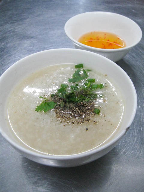 Chiều mưa bánh hỏi lòng heo - Ảnh 3. Chiều mưa bánh hỏi lòng heo - Ảnh 3.